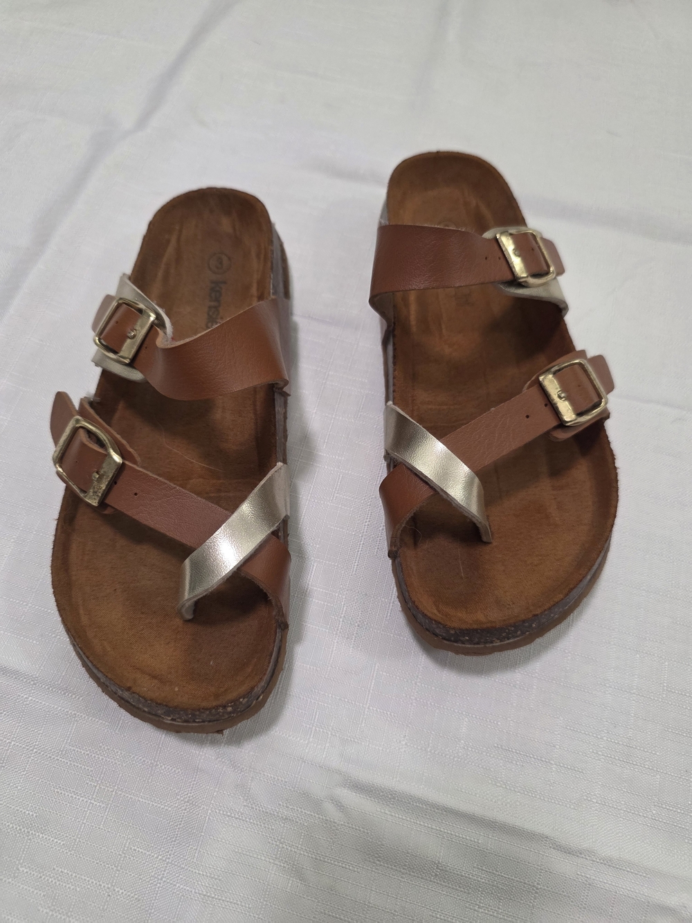 Kensie Girl Brown and Gold Double-Buckle Sandals Size 3